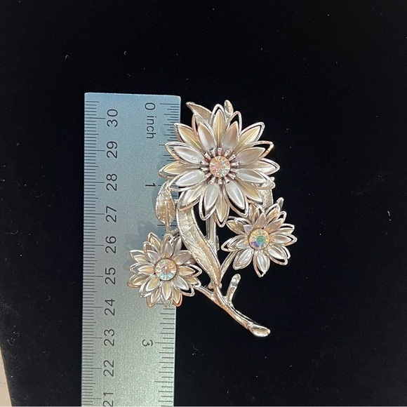 💥SALE Brooch & Clip-on‎ Earrings Estate Vintage Silver-tone Rhinestones GUC - Picture 9 of 11